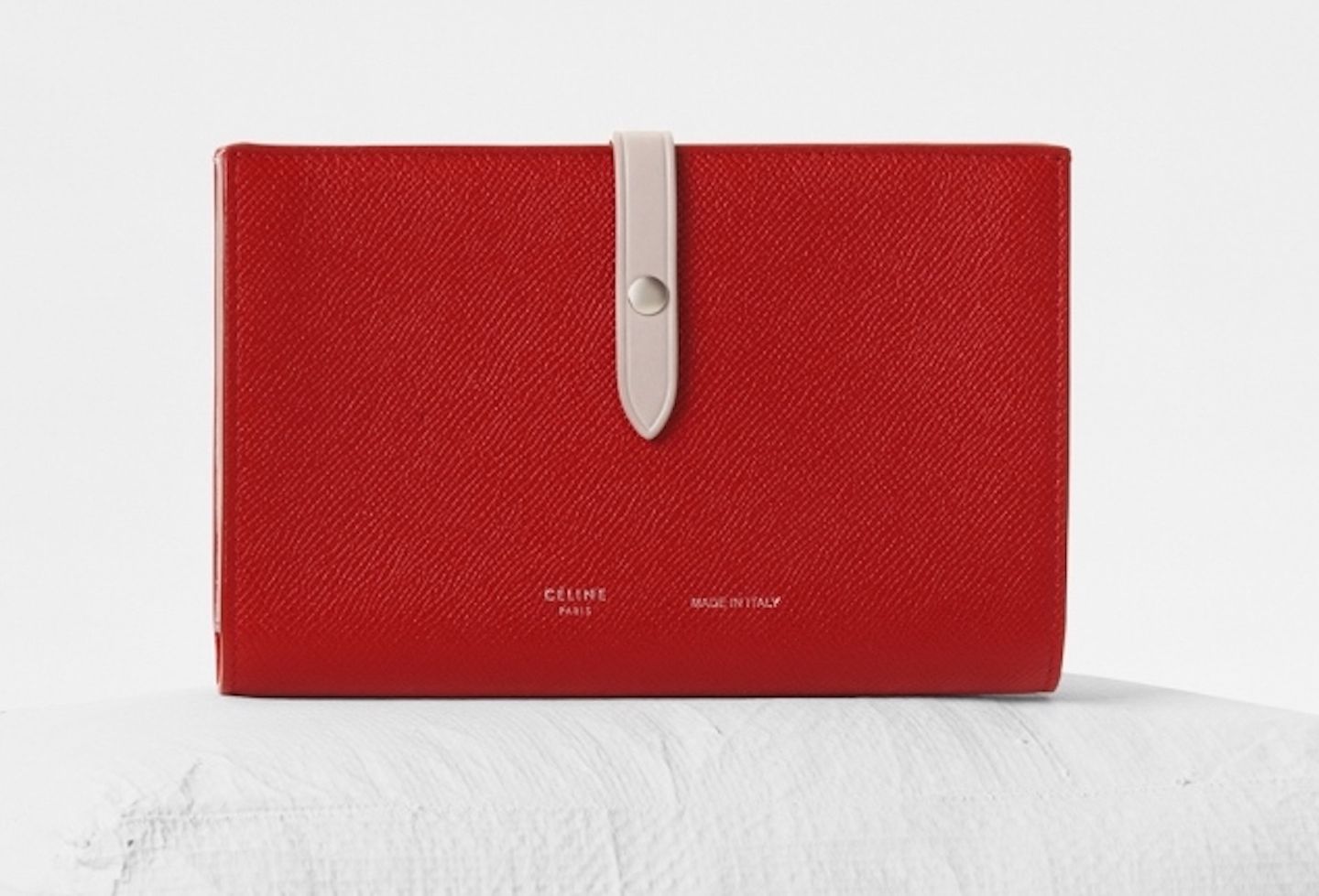 財布「ストラップ」(ポップレッド)【縦12.5×横19㎝】¥88,000(税抜)