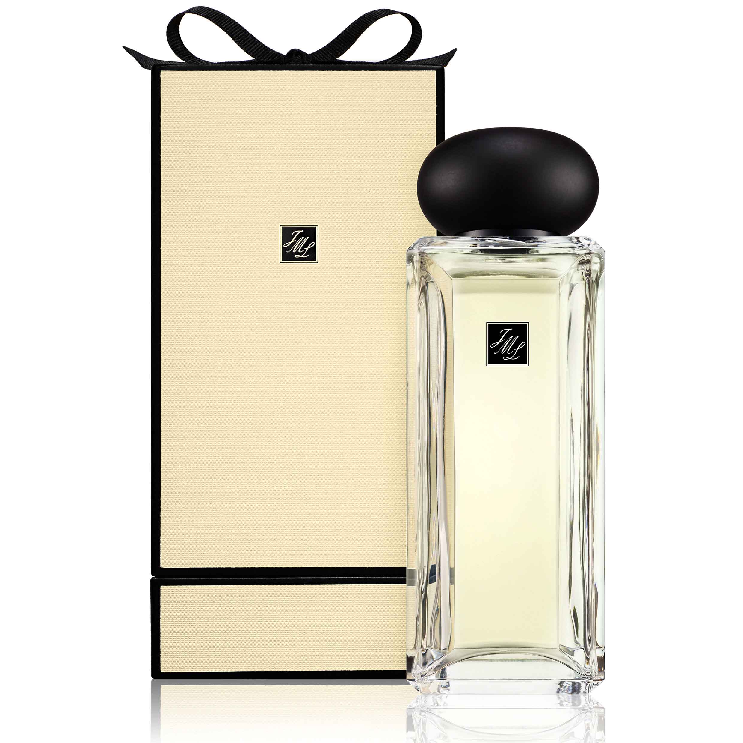 ジョー マローン ロンドン『シルバー ニードル ティー コロン』●175ml ¥43,000(ジョー マローン ロンドン お客様相談室)