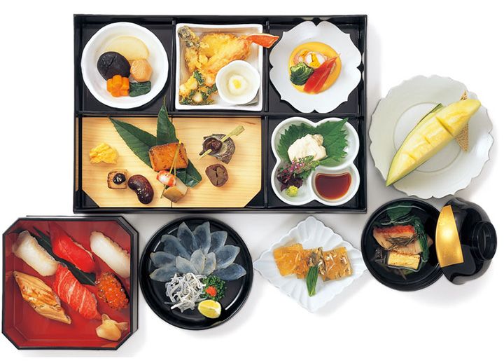 「仕出し懐石弁当 季膳 深紫/こきむらさき」¥10,000