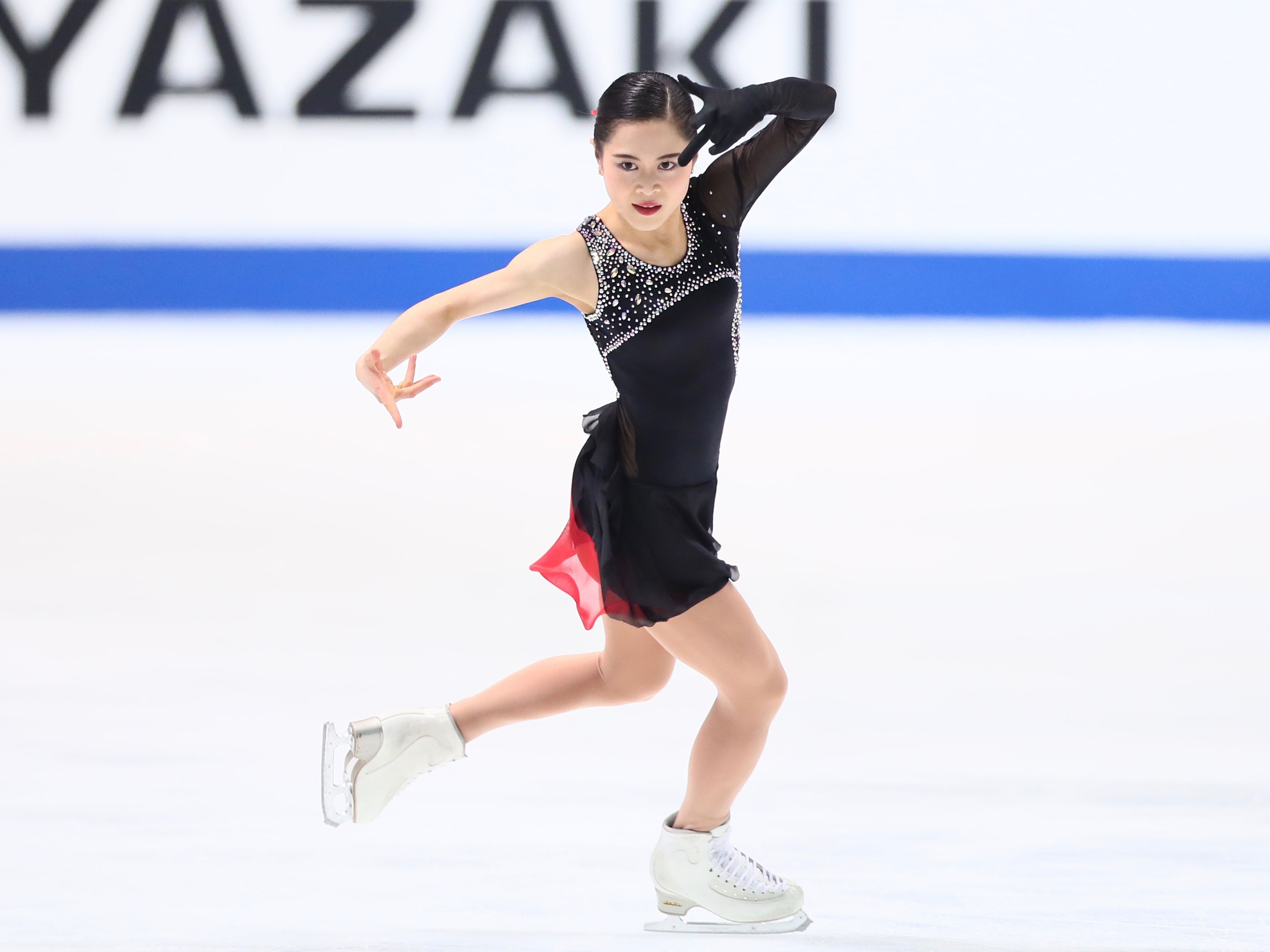 演技する宮原知子選手