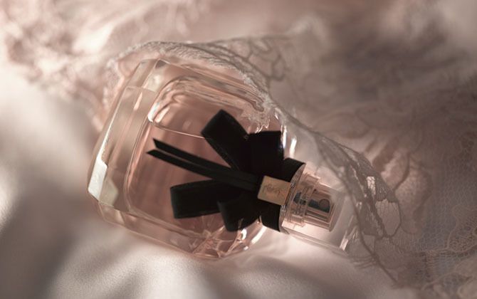 イヴ・サンローラン・ボーテ モン パリ オーデパルファム 50mL ¥12,500(税抜)