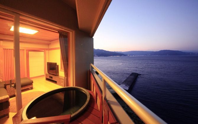 LUXURY和HOTEL 風の薫の客室露天風呂