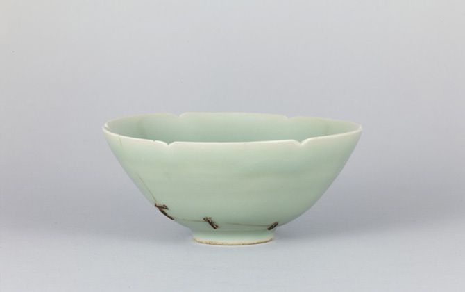 重要文化財 青磁輪花茶碗(せいじりんかちゃわん) 銘 馬蝗絆(ばこうはん)【中国・龍泉窯 南宋時代・12~13世紀】 東京国立博物館蔵