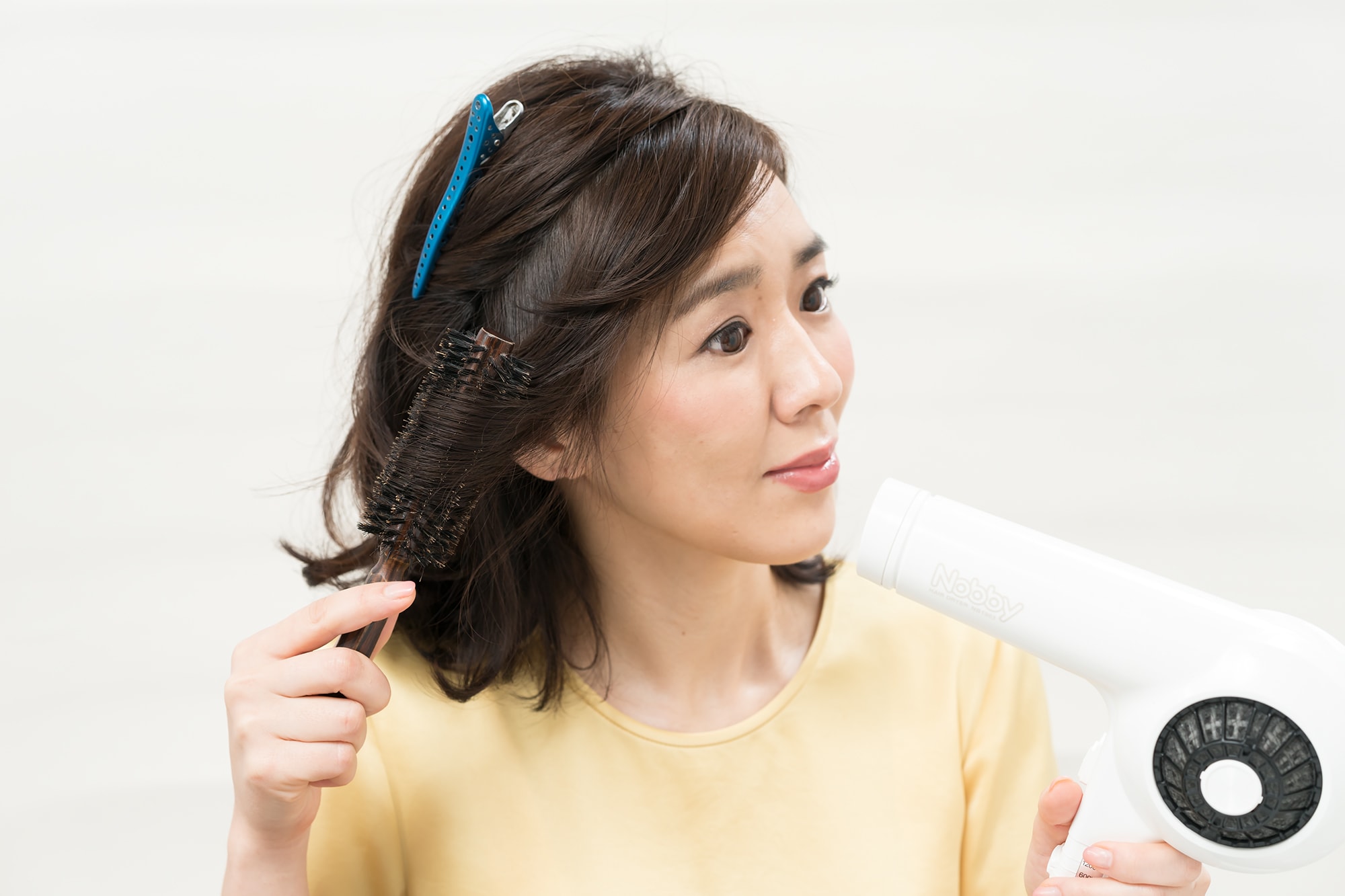 ロールブラシで外巻きに
