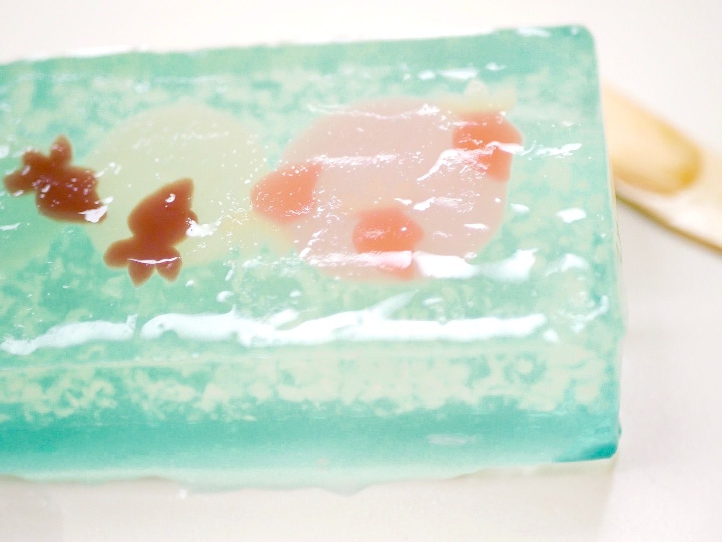 俵屋吉永「水灯り」の画像