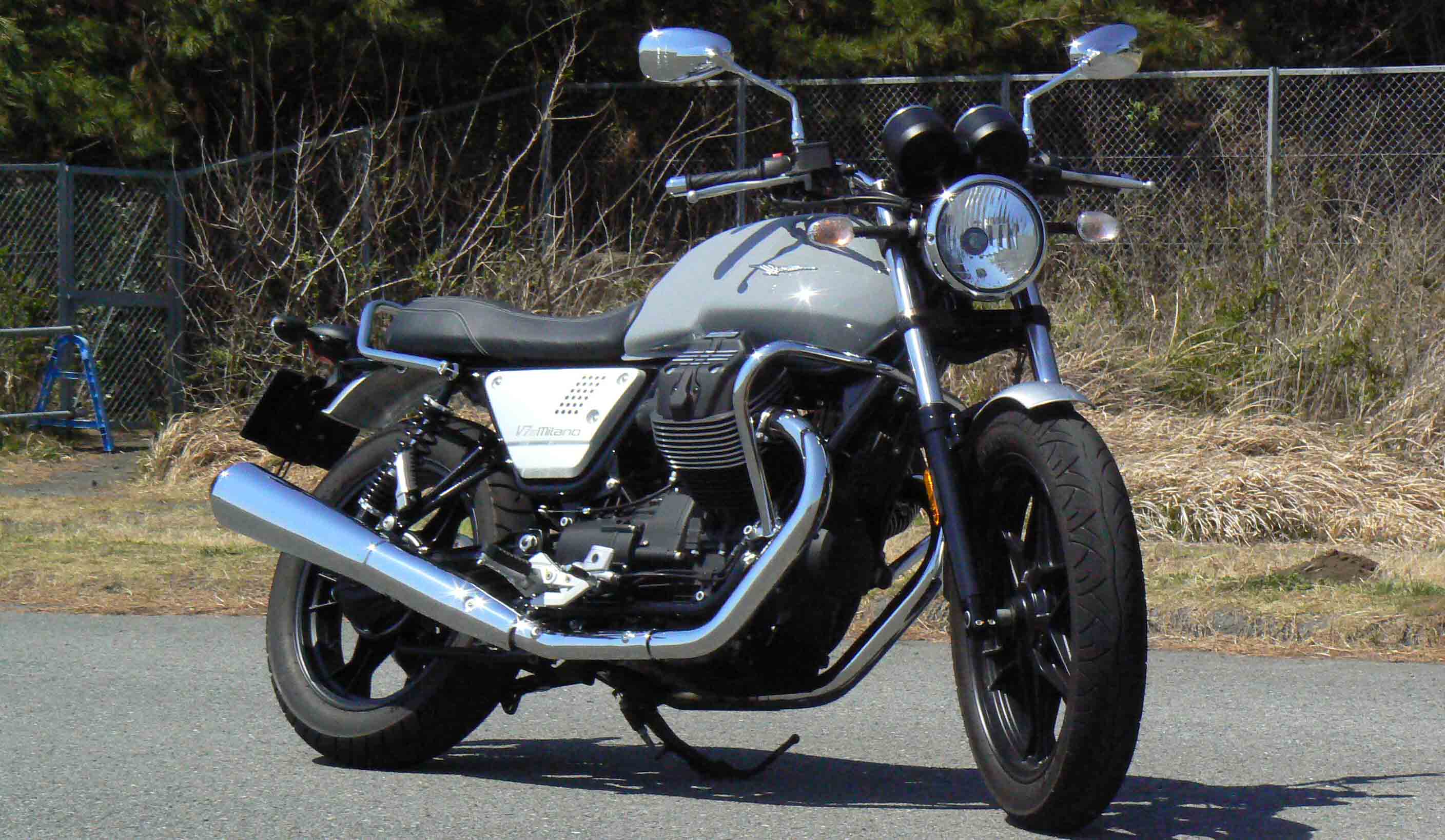 V7 IIIはモト・グッツィの中核を成すツーリングモデル。ミラノの名を冠したこのモデルは、専用の外装をまとう。
