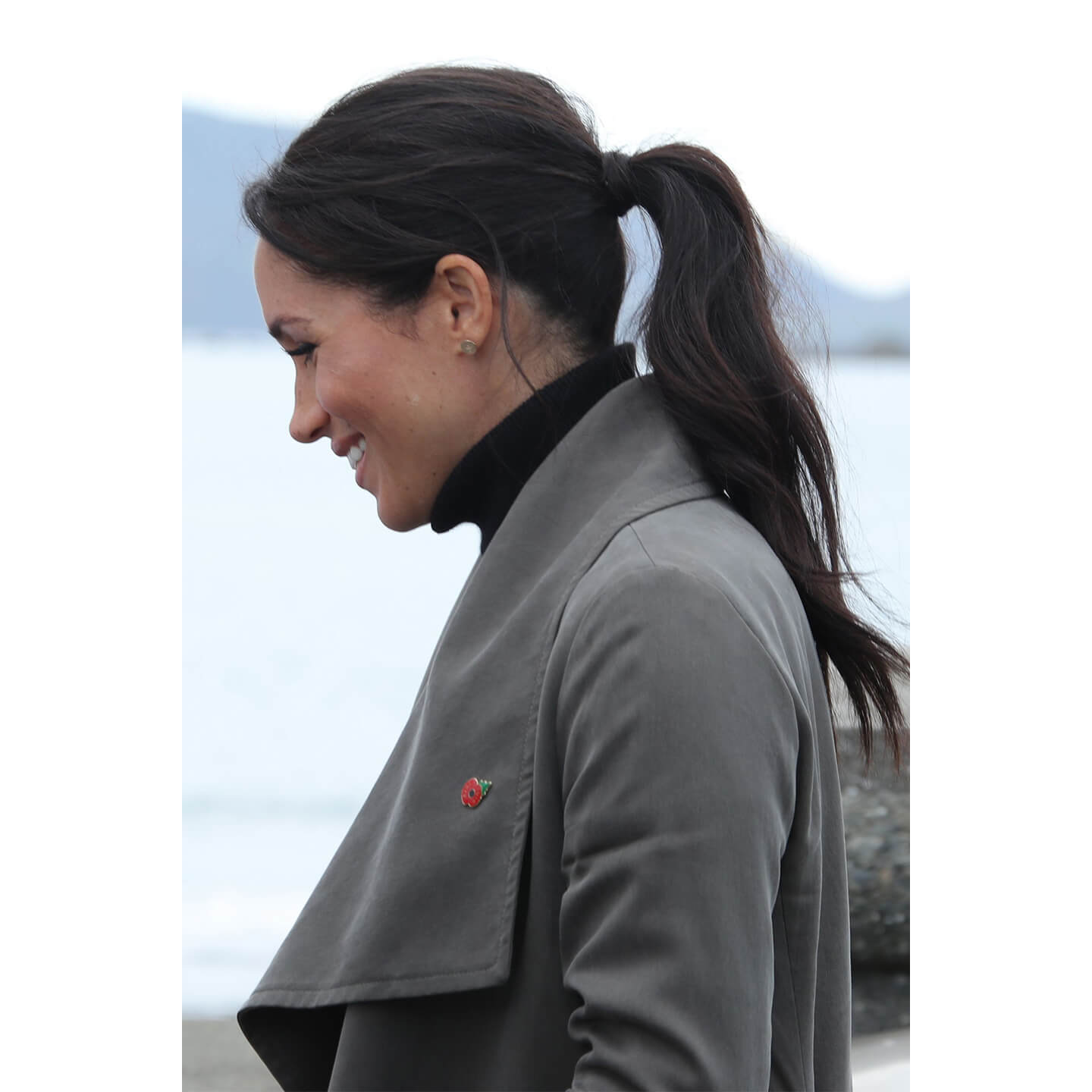 黒のハイネックを着こなすMeghan(メーガン)妃