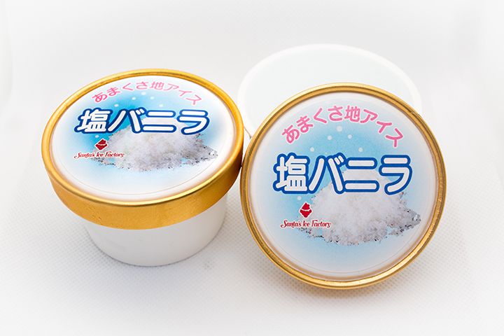 天草の塩を使った地アイス「塩バニラ」