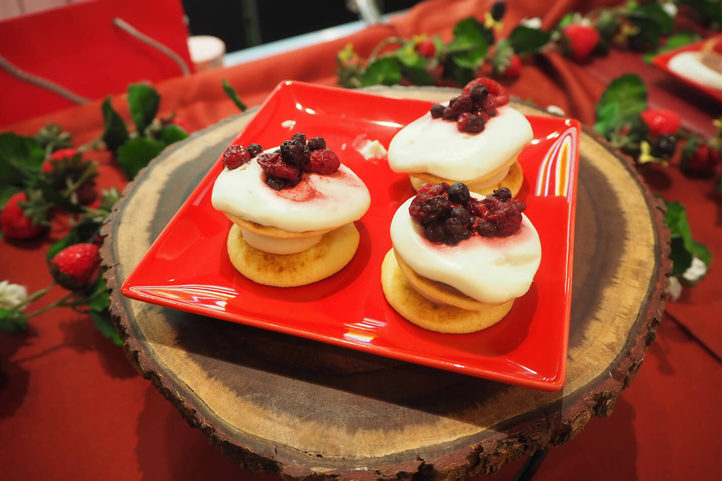ベリーとクリームのパンケーキ