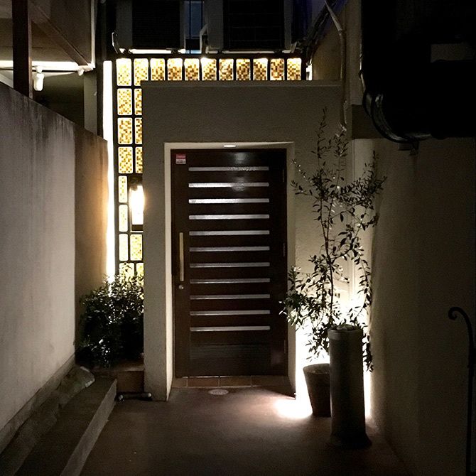 福岡は西中洲のフレンチレストラン『La Maison de la Nature Goh』(ラ・メゾン・ドゥ・ラ・ナチュール・ゴウ)入口