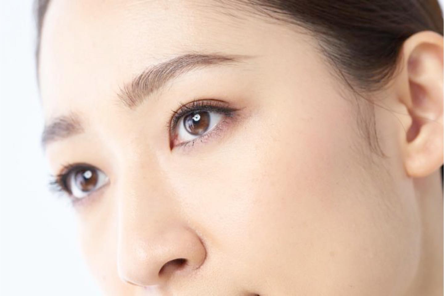 40代のアイメイク、目元完成。