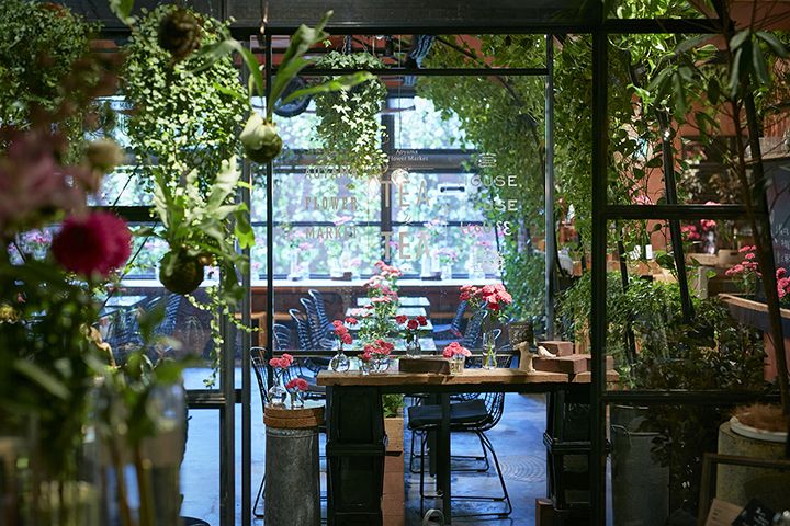 Aoyama Flower Market TEA HOUSE(青山フラワーマーケット ティーハウス) 南青山本店(港区南青山)