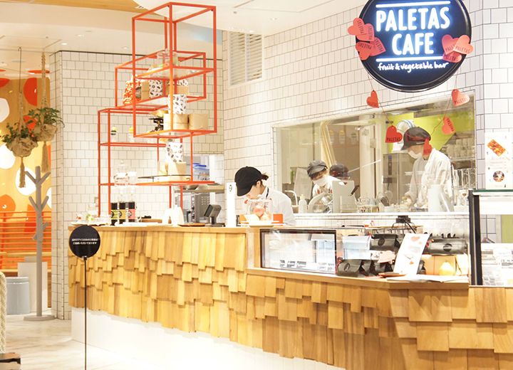 東京ミッドタウン店のカフェ