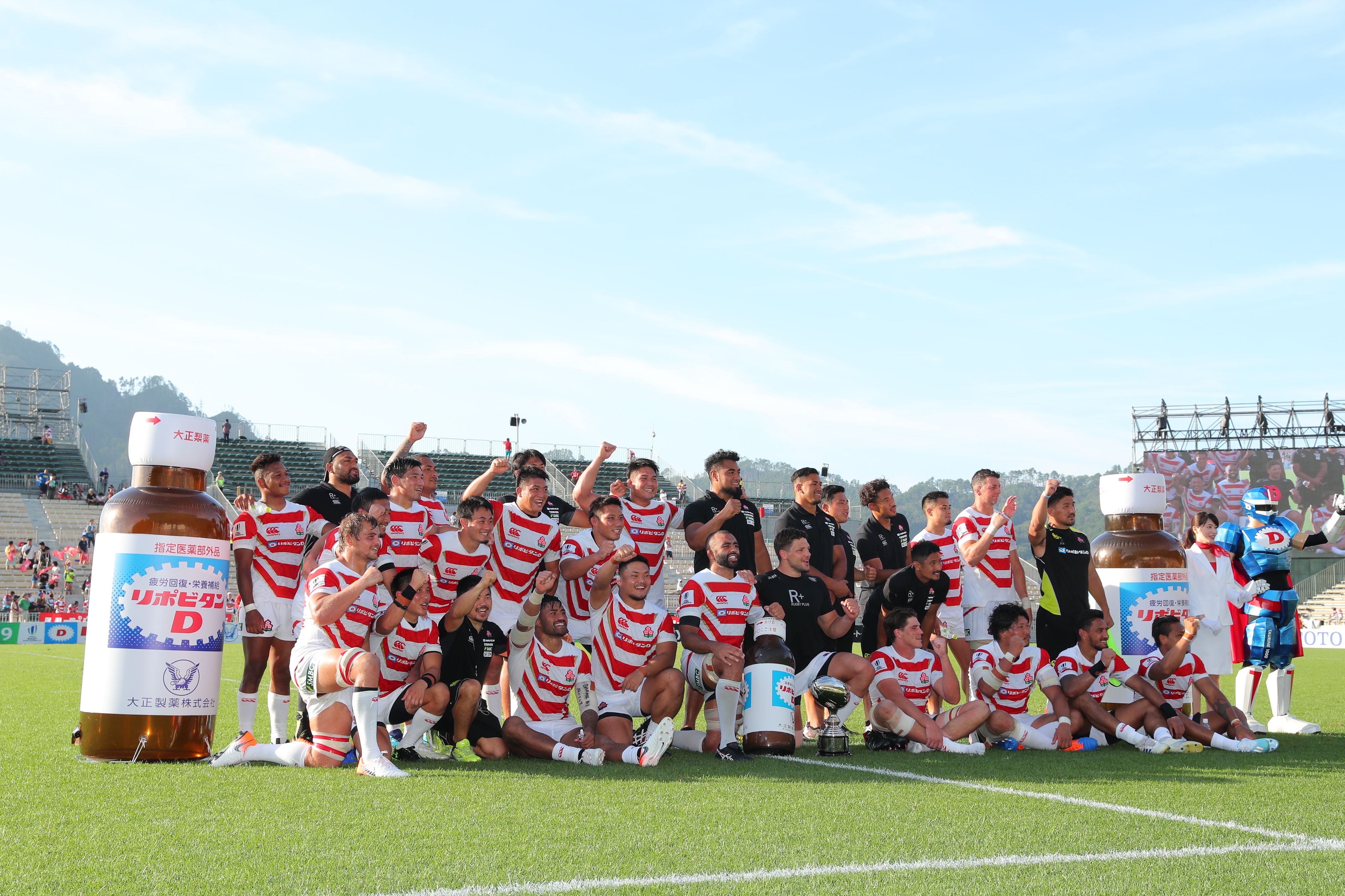 快進撃を続けるラグビー日本代表。人種は様々だが、日本を背負って闘う心はひとつだ! Ⓒラグビーマガジン