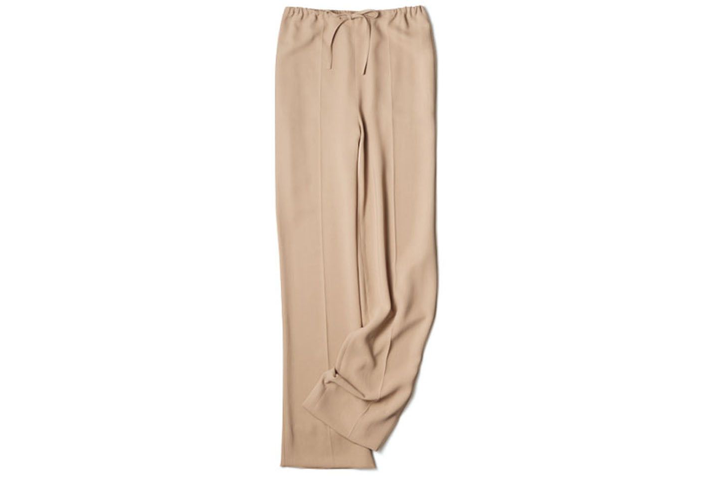 ストレスフリーのドロストパンツ¥169,000(三喜商事〈アニオナ〉)