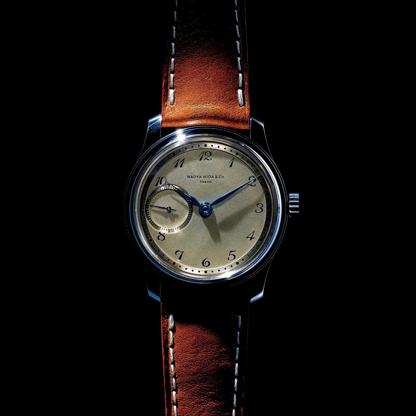 「NH TYPE 1B」●手巻き ●ステンレススティールケース×カーフレザーストラップ ●ケース径/37mm ¥1,800,000(NH WATCH)