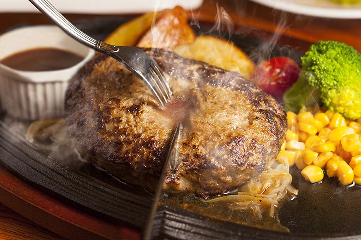 ハンバーグ弁当は、2種類のソースから選べる