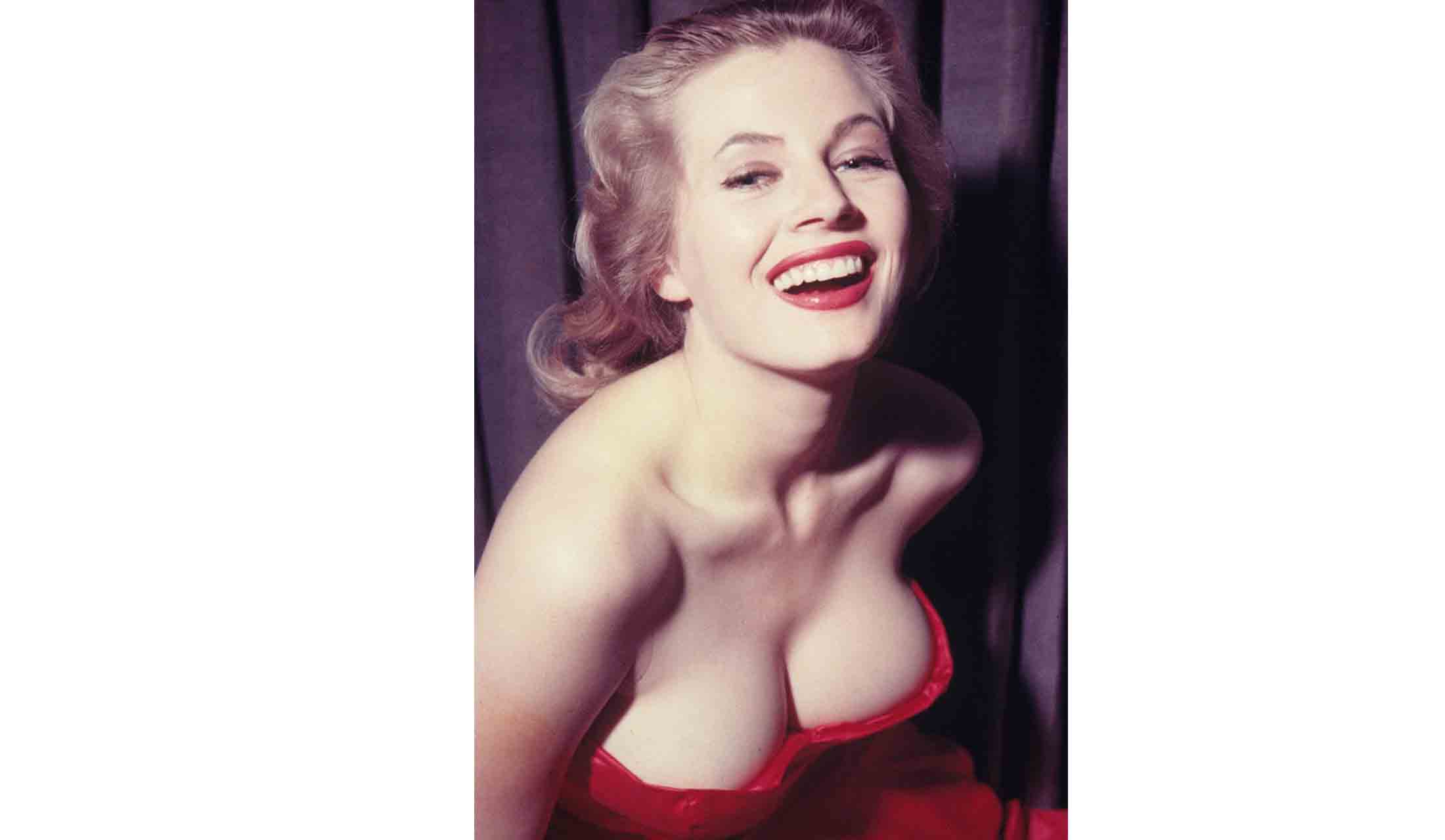 映画出演を始めた頃の写真(1950年代)。オードリー・ヘプバーン主演作「戦争と平和」(1956年)にも出演していた。Everett Collection/アフロ
