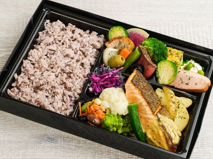 「サーモンソテーハニーマスタード弁当」¥2,000