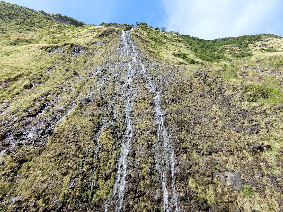 ワイピオ渓谷のあたりは雨が多いが、この時はしばらく降っていなかったため、水量は控えめだった