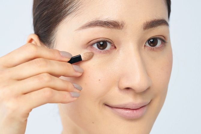 STEP3:明るいブラウンで下まぶたを華やかに