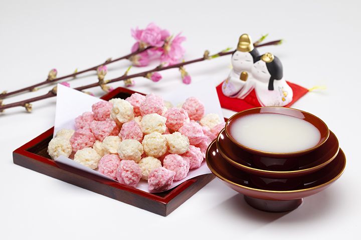 ひな祭りに白酒(しろざけ)を飲む意味や由来