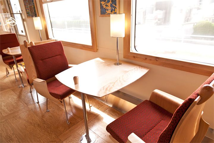 「おれんじ食堂」車内