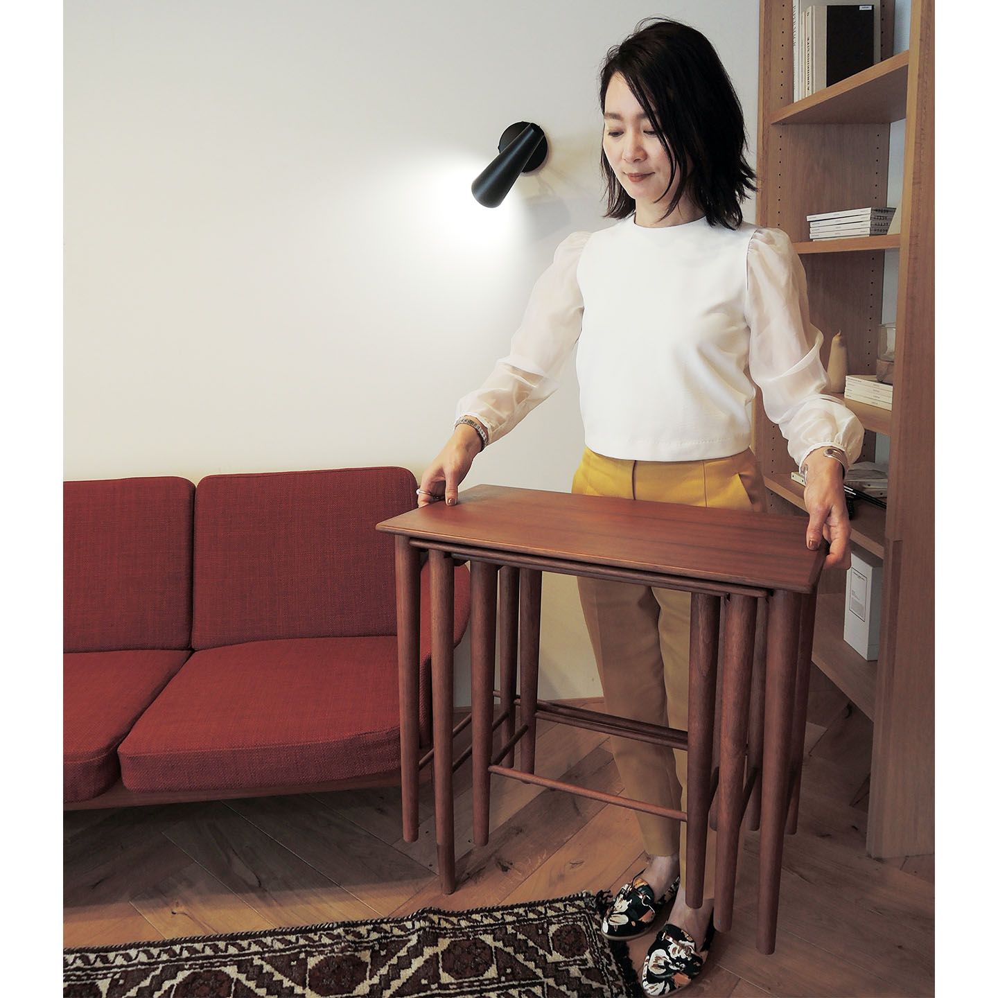 3つまとめて移動することもできる仕様と重さですので、模様替えも簡単です。