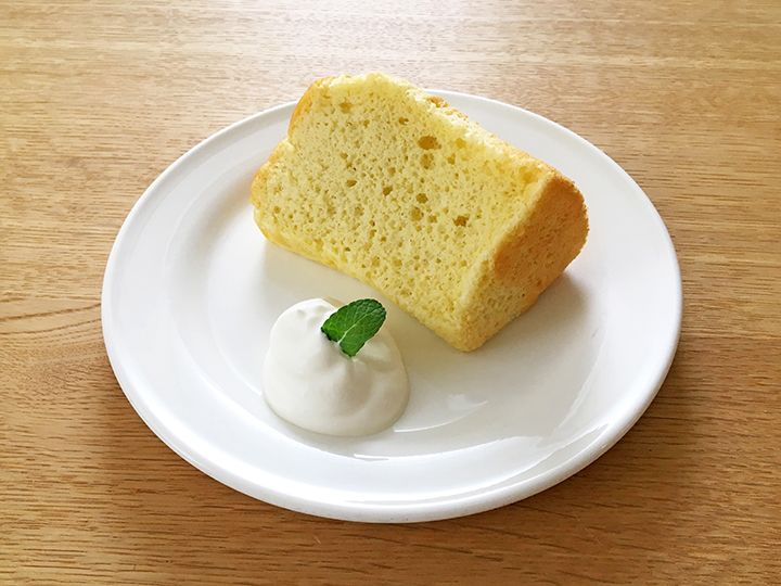 小麦粉・バター・白砂糖不使用、グルテンフリーの「米粉のシフォンケーキ」(数量限定) ¥700