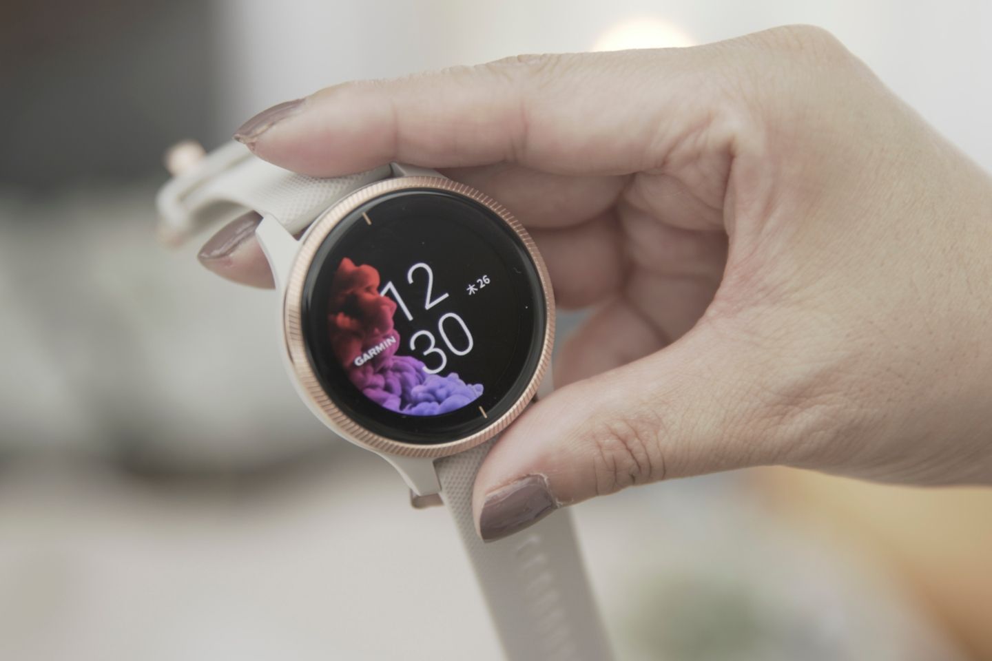 ガーミン(GARMIN)「ヴェニュー(VENU)」カラー:Light Sand/Rose Gold サイズ:【W43.2 x H43.2 x D12.4mm】価格:¥49,800