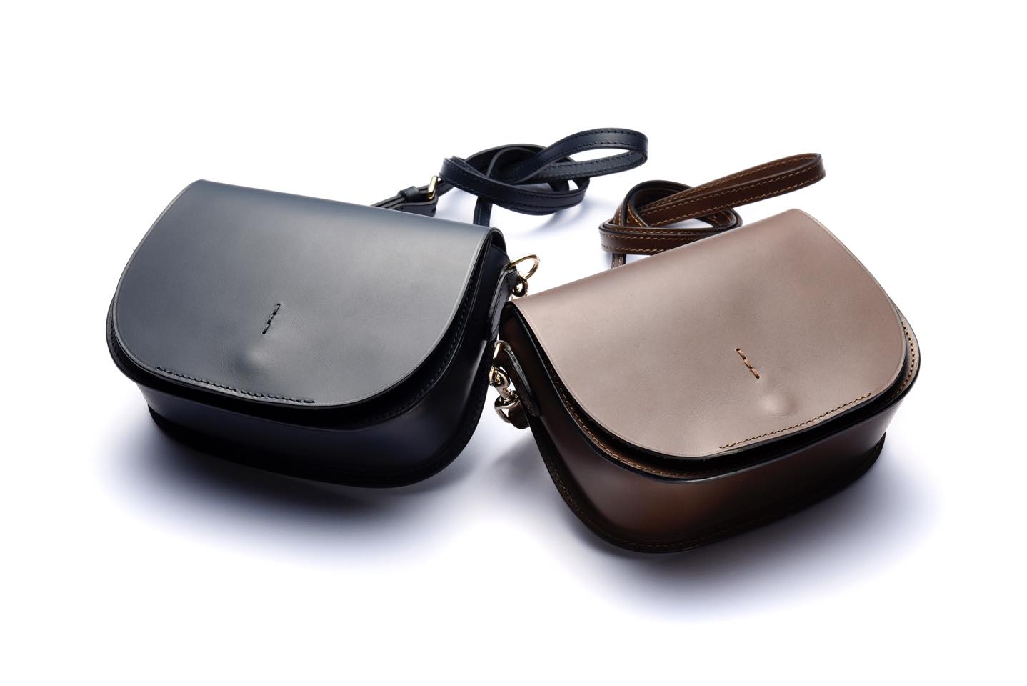 【W17.5×H14.5×D5.5cm】ミニバッグ¥33,000(バーニーズ ニューヨーク カスタマーセンター〈ボルドリーニ セレリア〉)