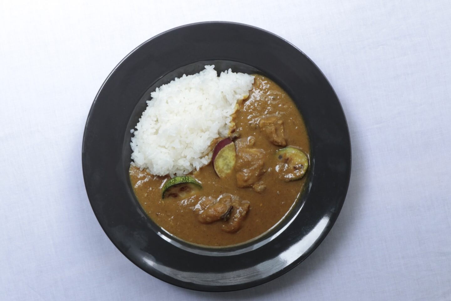 「『つくば鶏』とオーガニック野菜のスパイシーチキンカレー」の画像