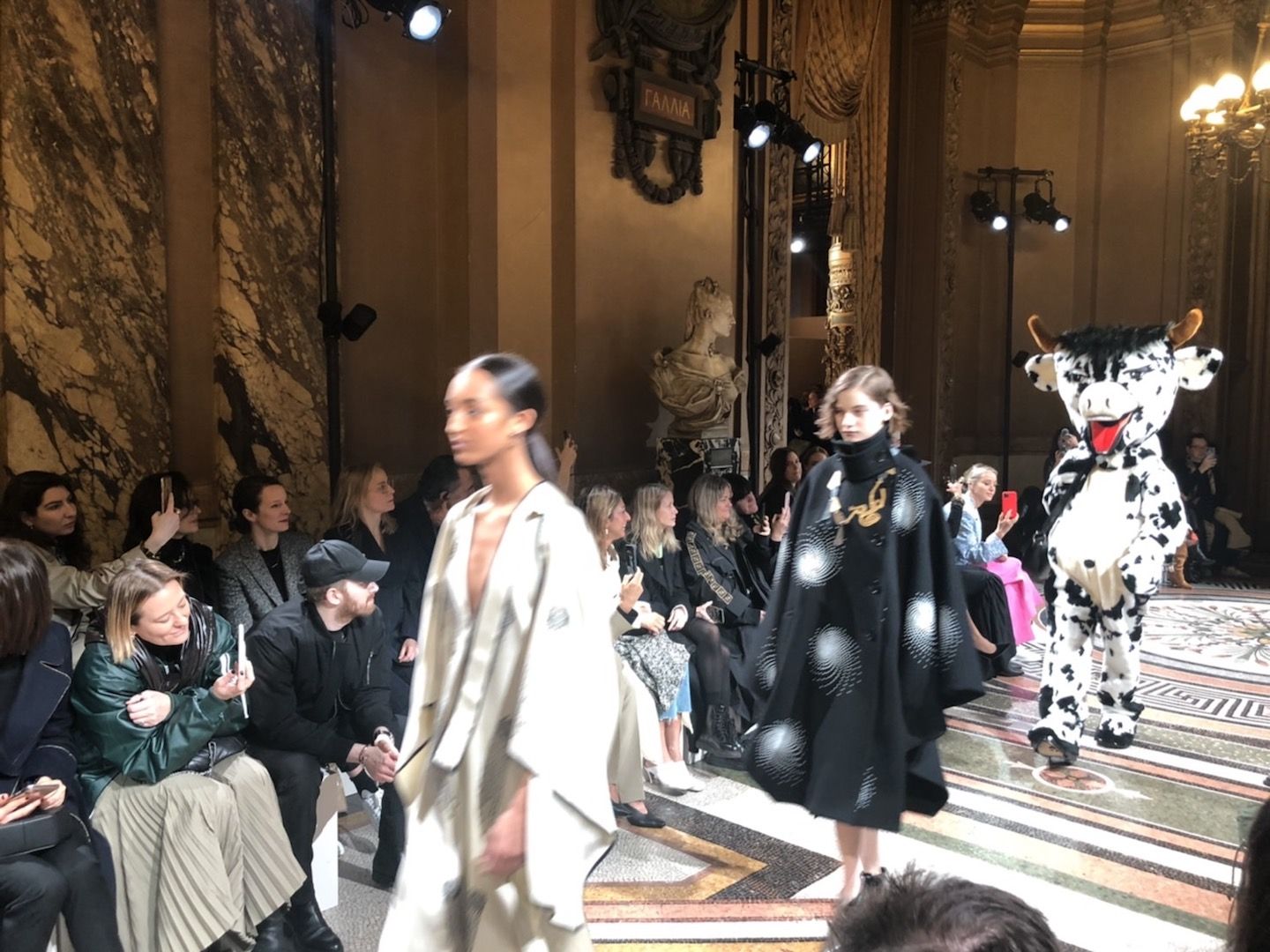 ファッションニュース_8,コレクション_8,パリ_8