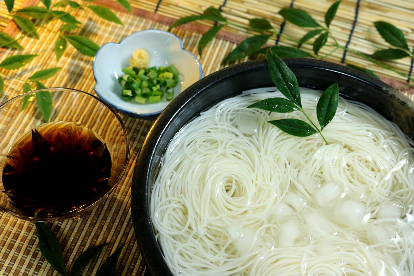 涼しげなそうめん