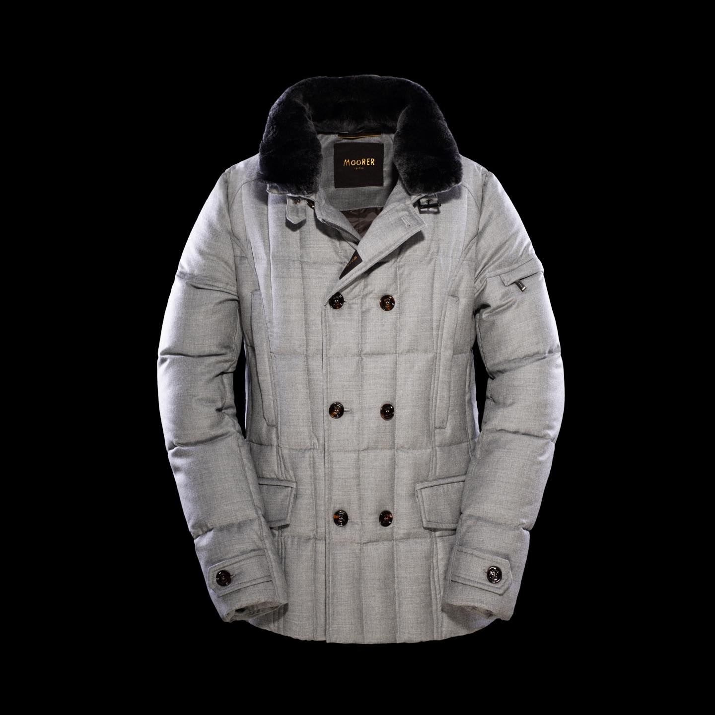 毛94% カシミヤ6% ¥238,000(ムーレー 銀座店)