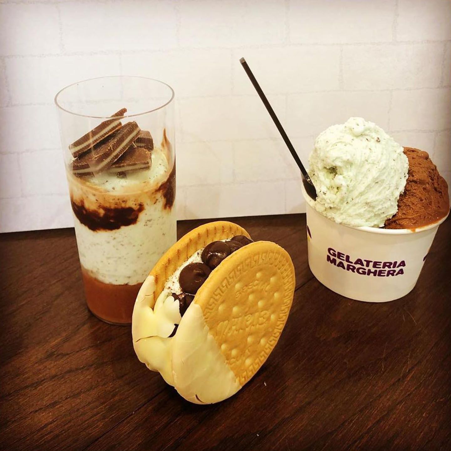 写真中央/GELATERIA MARGHERA「ビスコッティ」¥550(税込)
