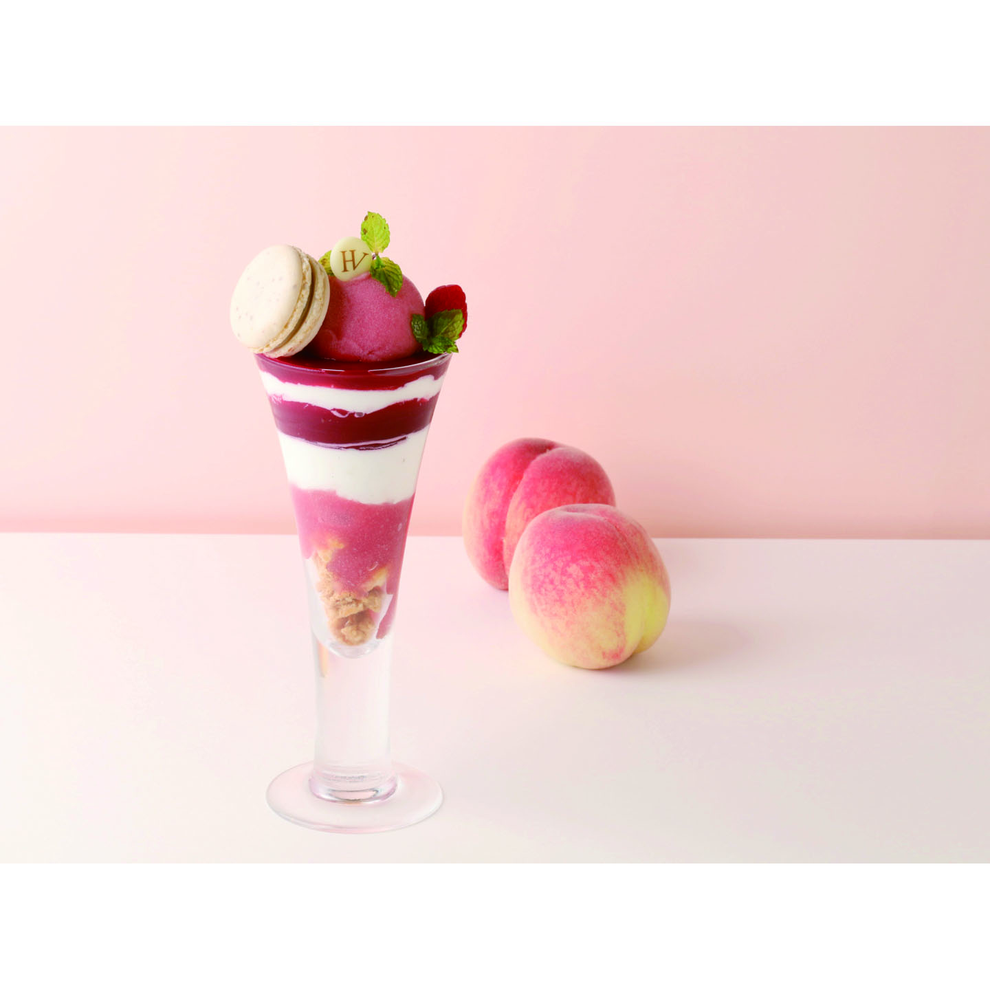 HUGO & VICTORのパフェ「Parfait Pêche(パフェ ペッシュ)」の画像