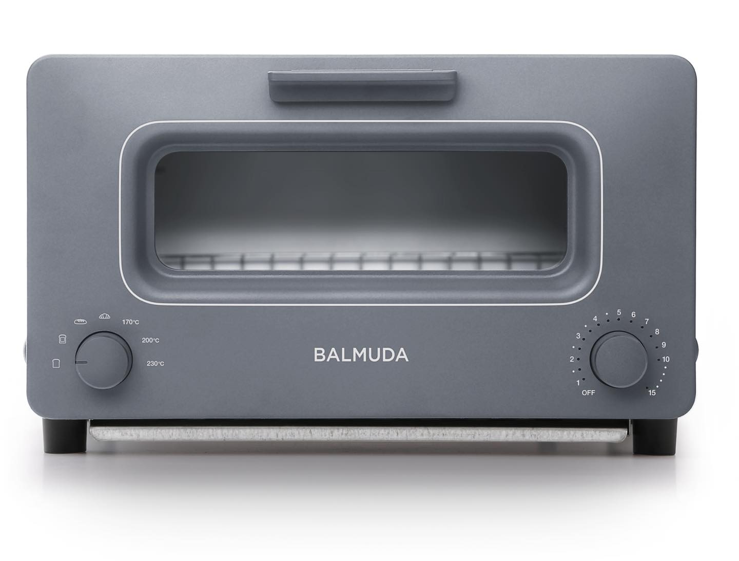 科学的なアプローチでおいしさを追求したトースター。「BALMUDA The Toaster」¥22,900 ブラック、ホワイト、チャコールグレー(2017年秋冬限定カラー)