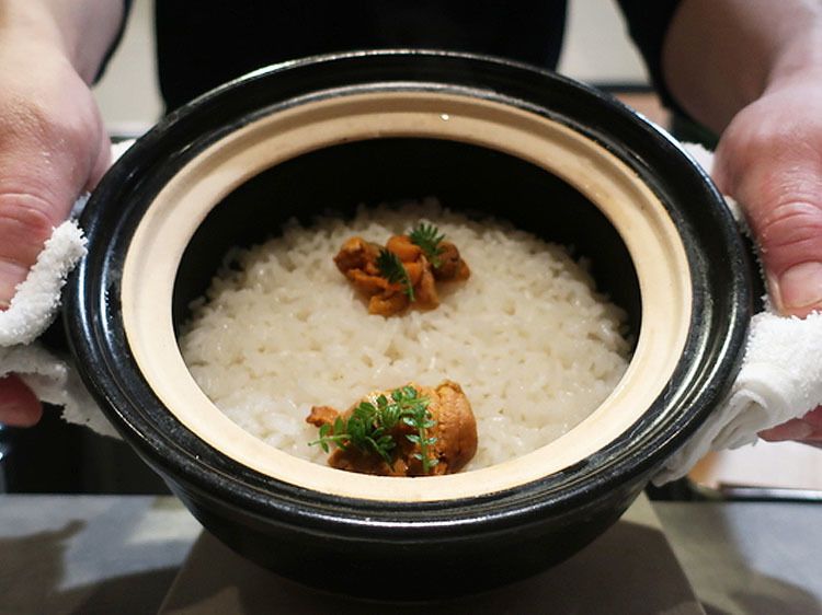 〆は『雲丹の炊き込みご飯』