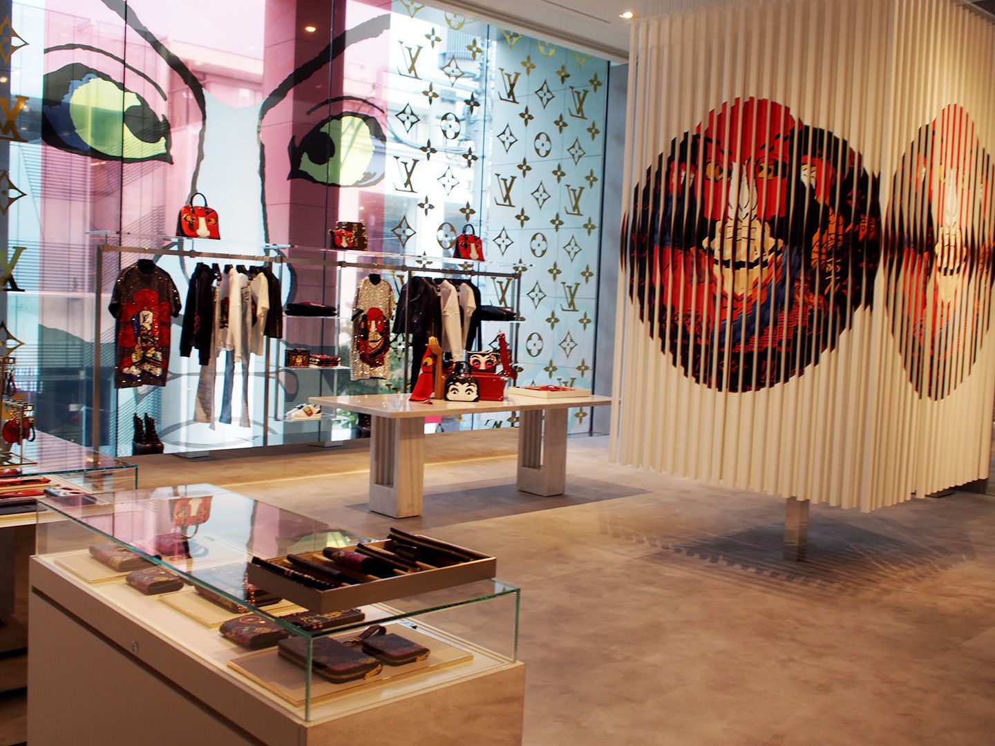 「LOUIS VUITTON 2018 CRUISE POP-UP STORE at Minami Aoyama」の2F