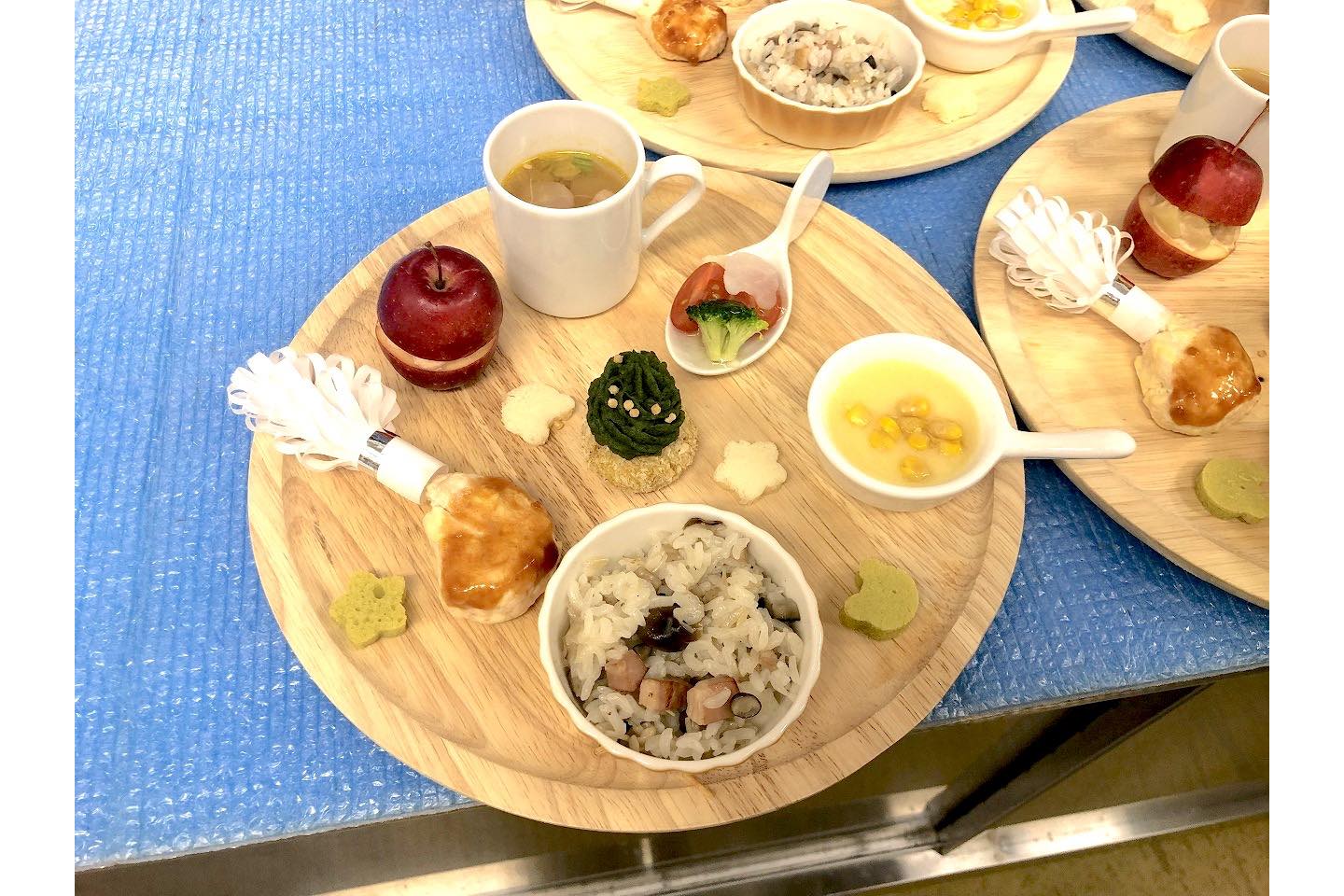 月齢に合わせたお食事が楽しめます。