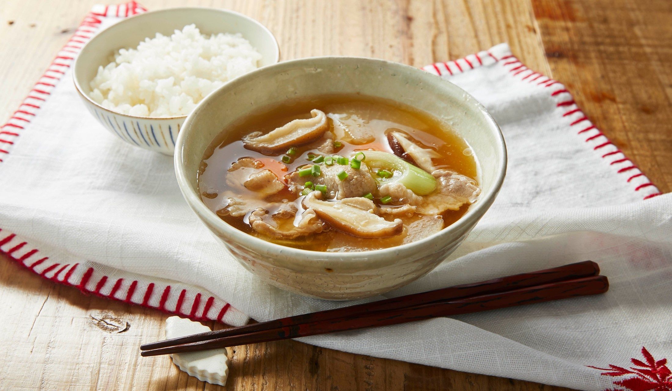 生姜の香る、麦味噌の豚汁