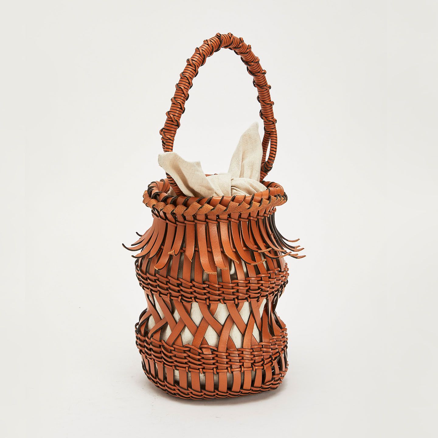 バッグ「フリンジ バケット」【縦23×横16.5×マチ16.5cm】¥179,000(税抜)