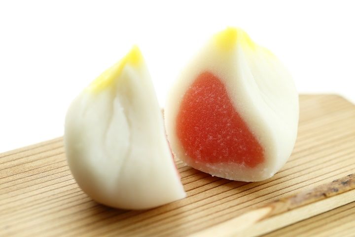 ティータイムには、選りすぐりの甘味もサーブされます。