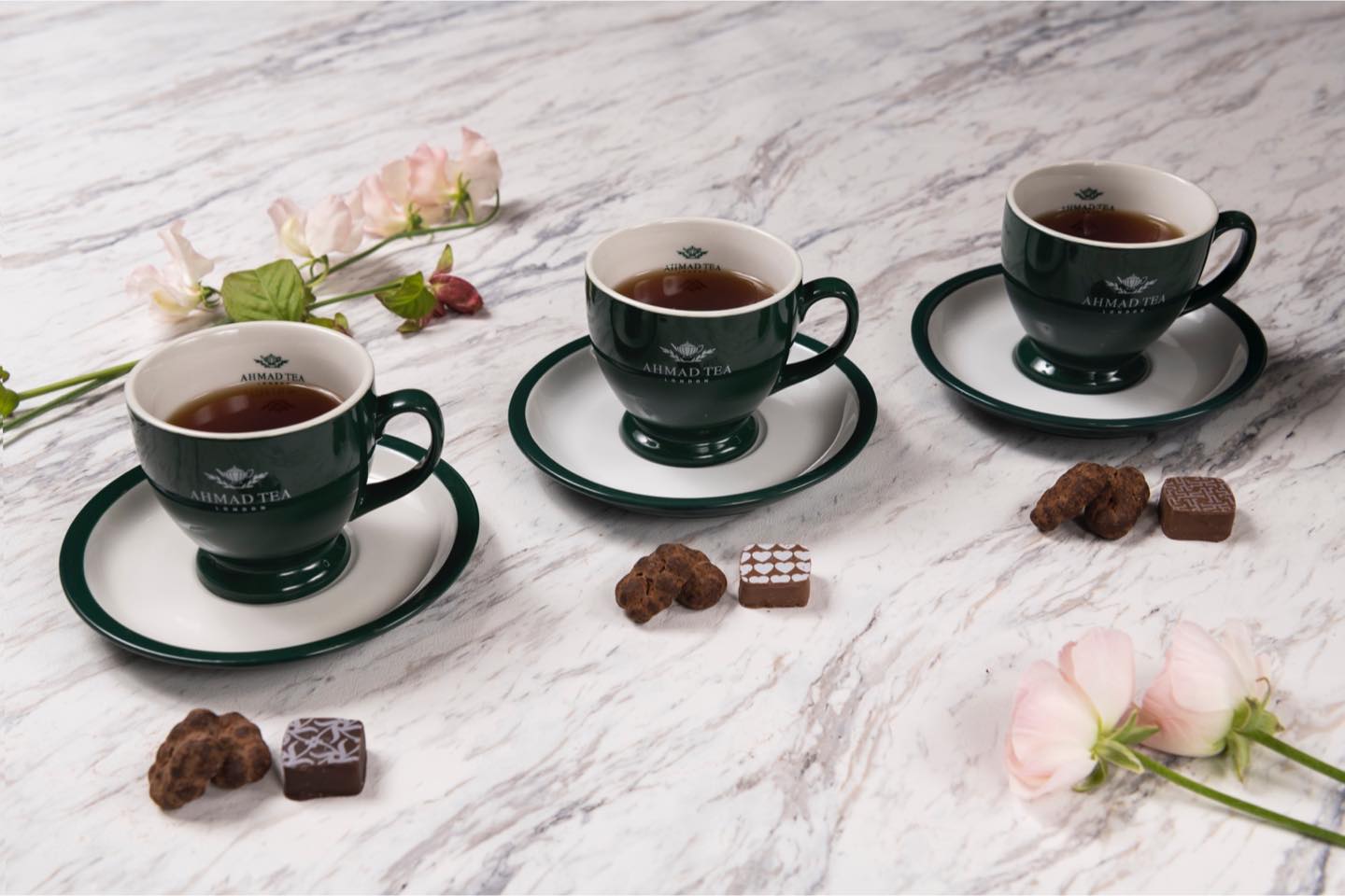 「TEA&CHOCOLATE SET」各¥500(税抜)