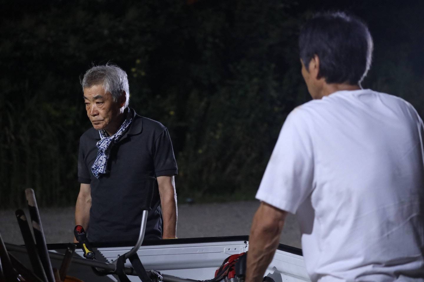 第7話での浩之(柄本明さん/左)と平(時任三郎さん) ©フジテレビ