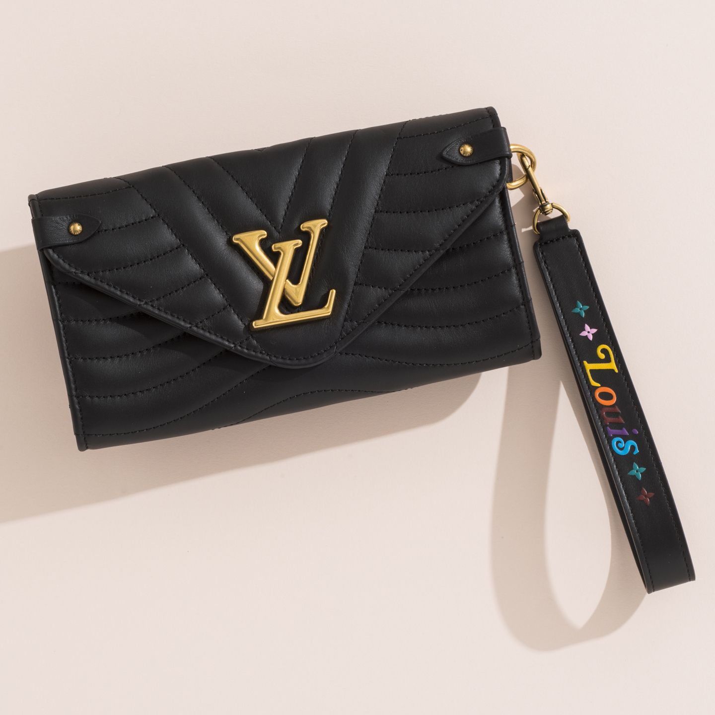 長財布「LOUIS VUITTON NEW WAVE LONG WALLET(ルイ・ヴィトン ニューウェーブ ロング・ウォレット)」【縦10.5×横19×マチ2cm】¥118,000(税抜)