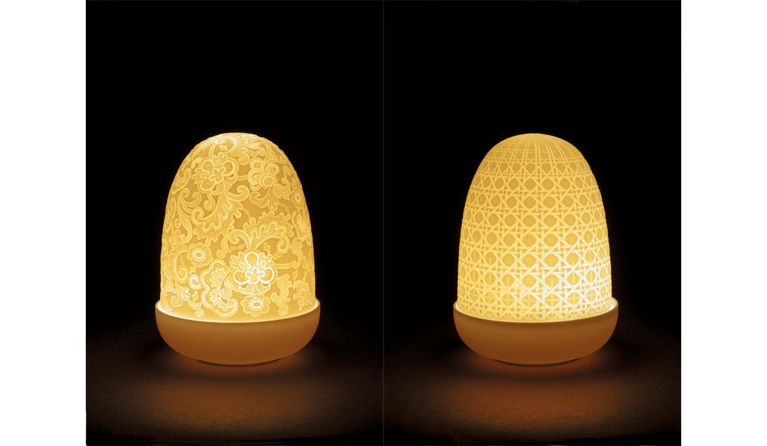 左からDome Lamp(レース)¥25,920(税込)/Dome Lamp(柳)¥25,920(税込)/サイズ(本体) (約)高さ15cm×幅11cm×奥行11cm