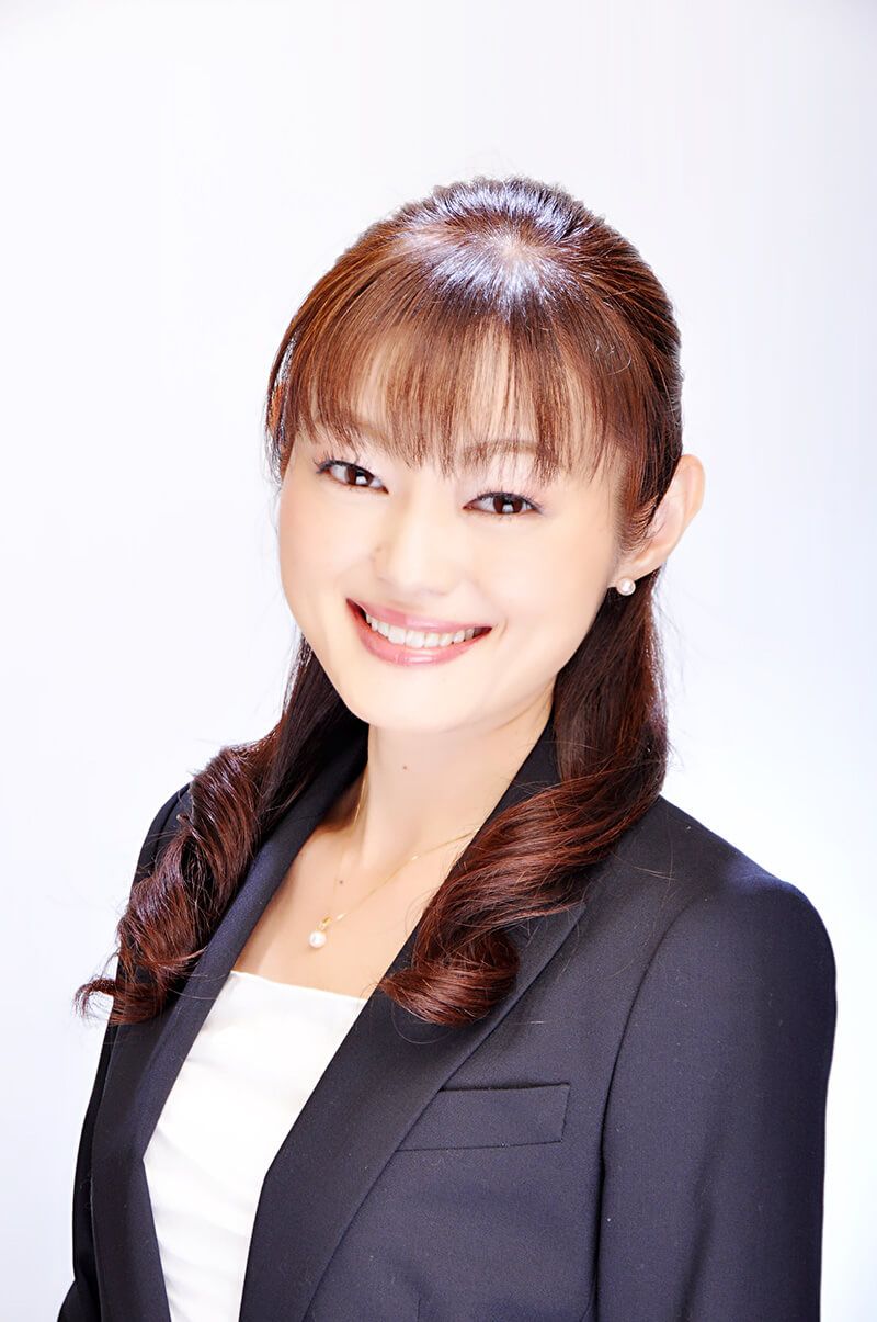 香山万由理氏