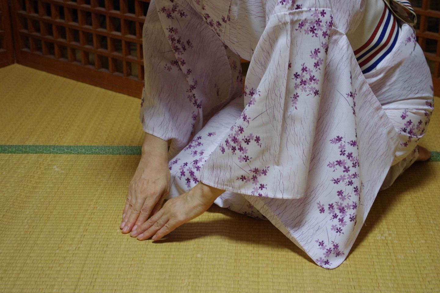 お辞儀しながら声をかけないように